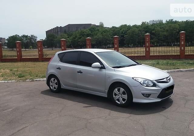 Хендай i30, объемом двигателя 1.4 л и пробегом 120 тыс. км за 8500 $, фото 1 на Automoto.ua