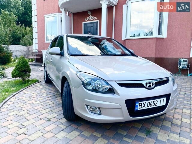 Сірий Хендай i30, об'ємом двигуна 1.6 л та пробігом 141 тис. км за 6999 $, фото 1 на Automoto.ua