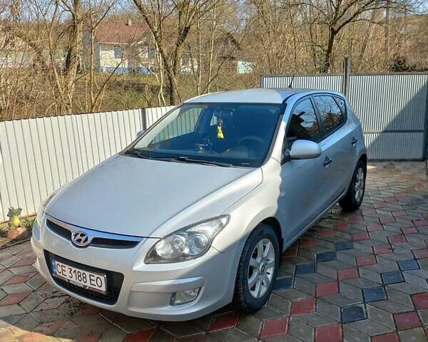 Сірий Хендай i30, об'ємом двигуна 1.59 л та пробігом 188 тис. км за 7800 $, фото 1 на Automoto.ua