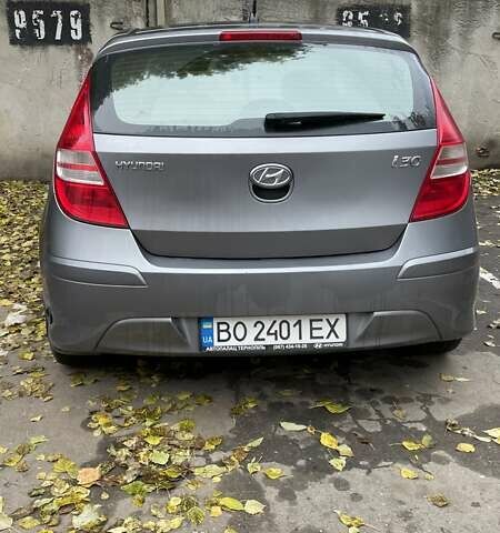 Хендай i30 2011 в Тернополе на Automoto.ua Серый Хендай i30, объемом двигателя 1.4 л и пробегом 176 тыс. км за 5858 $, фото 1 на Automoto.ua