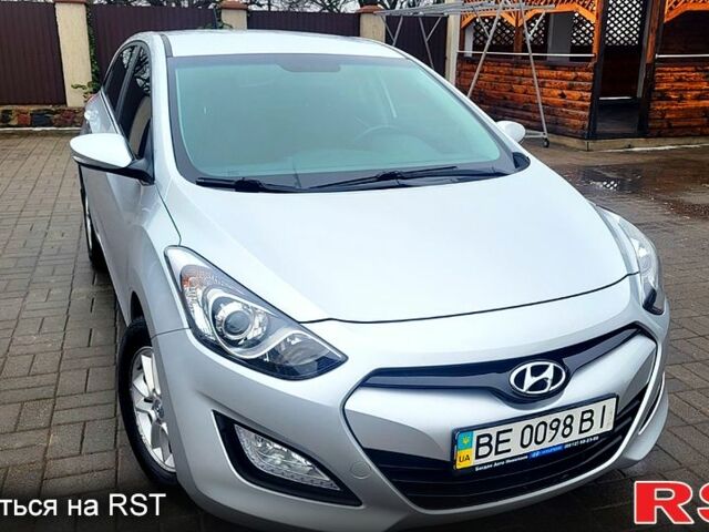 Серый Хендай i30, объемом двигателя 1.6 л и пробегом 930 тыс. км за 8999 $, фото 1 на Automoto.ua