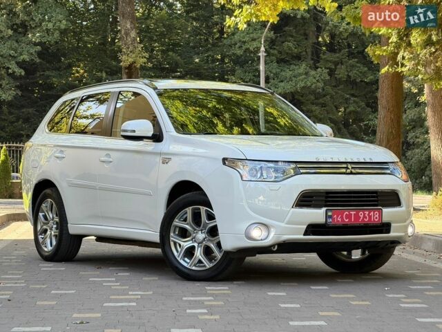 Сірий Хендай i30, об'ємом двигуна 1.6 л та пробігом 223 тис. км за 6722 $, фото 1 на Automoto.ua