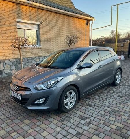 Серый Хендай i30, объемом двигателя 1.59 л и пробегом 75 тыс. км за 12000 $, фото 1 на Automoto.ua