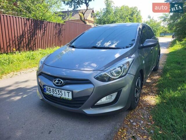 Серый Хендай i30, объемом двигателя 1.4 л и пробегом 280 тыс. км за 5800 $, фото 1 на Automoto.ua