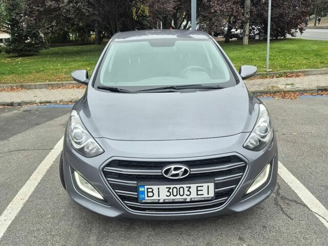 Серый Хендай i30, объемом двигателя 1.6 л и пробегом 118 тыс. км за 10500 $, фото 1 на Automoto.ua