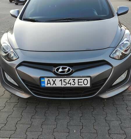 Серый Хендай i30, объемом двигателя 1.4 л и пробегом 103 тыс. км за 8900 $, фото 1 на Automoto.ua