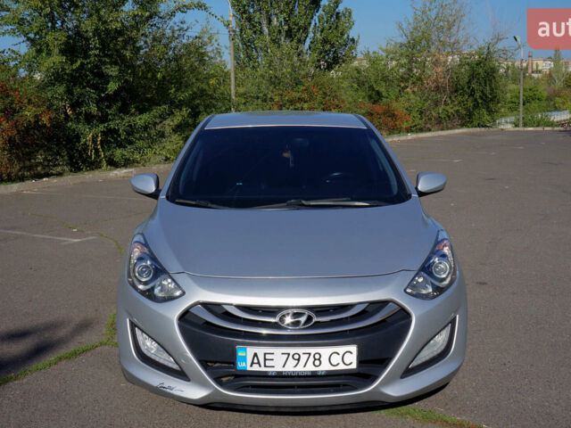 Сірий Хендай i30, об'ємом двигуна 1.4 л та пробігом 209 тис. км за 8500 $, фото 1 на Automoto.ua