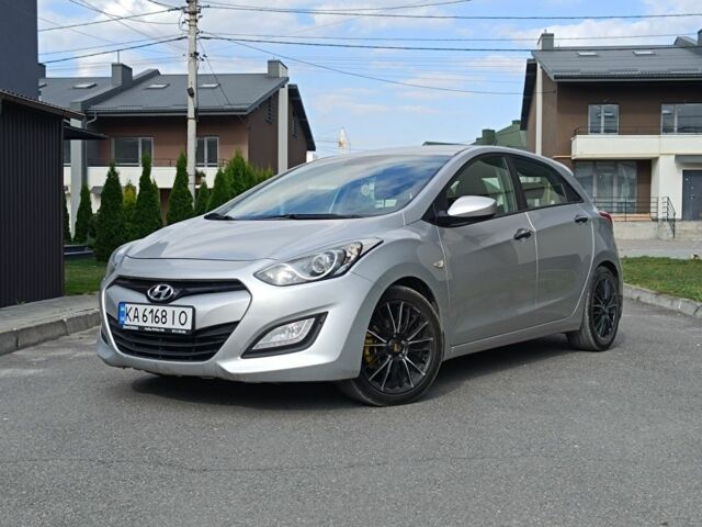 Сірий Хендай i30, об'ємом двигуна 1.4 л та пробігом 264 тис. км за 7501 $, фото 1 на Automoto.ua