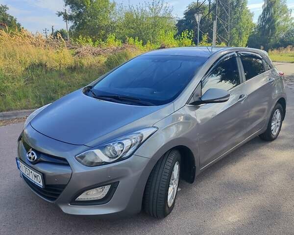 Сірий Хендай i30, об'ємом двигуна 1.58 л та пробігом 150 тис. км за 11200 $, фото 1 на Automoto.ua