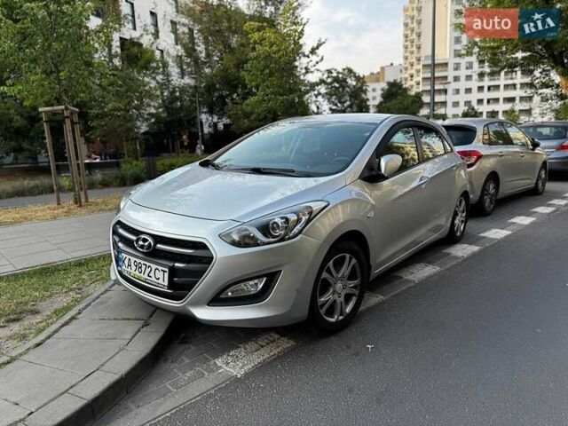 Серый Хендай i30, объемом двигателя 1.4 л и пробегом 104 тыс. км за 8700 $, фото 1 на Automoto.ua