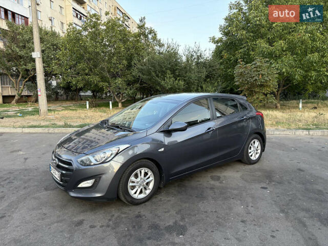 Серый Хендай i30, объемом двигателя 1.59 л и пробегом 178 тыс. км за 11800 $, фото 1 на Automoto.ua