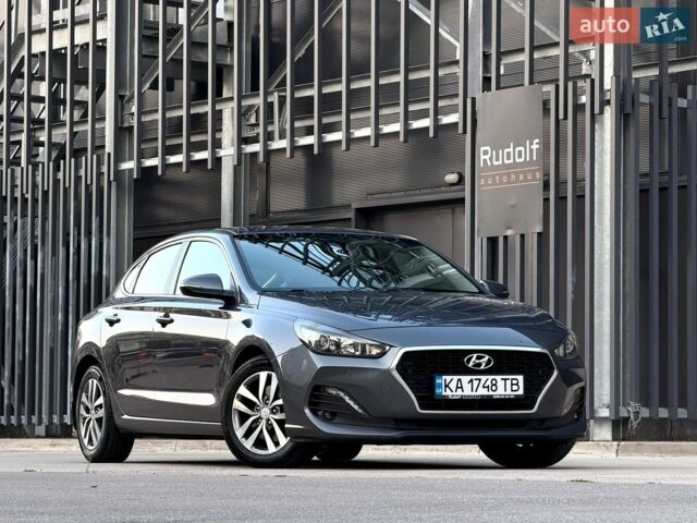 Серый Хендай i30, объемом двигателя 1.4 л и пробегом 125 тыс. км за 14500 $, фото 1 на Automoto.ua