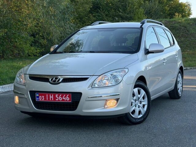 Серый Хендай i30, объемом двигателя 1.6 л и пробегом 197 тыс. км за 7464 $, фото 1 на Automoto.ua