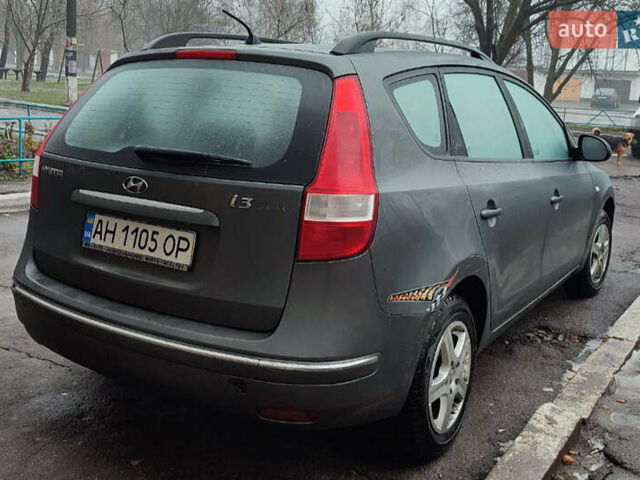 Сірий Хендай i30, об'ємом двигуна 1.6 л та пробігом 320 тис. км за 5200 $, фото 1 на Automoto.ua