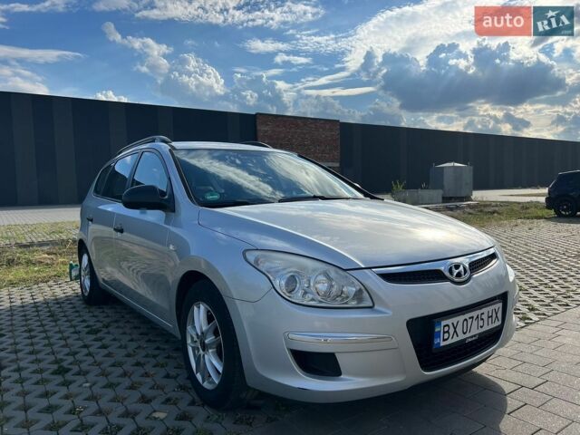 Серый Хендай i30, объемом двигателя 1.6 л и пробегом 248 тыс. км за 6100 $, фото 1 на Automoto.ua