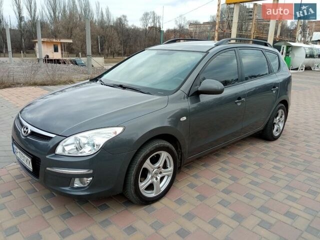 Сірий Хендай i30, об'ємом двигуна 1.59 л та пробігом 140 тис. км за 7300 $, фото 1 на Automoto.ua