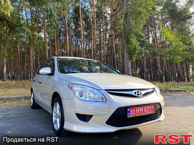 Сірий Хендай i30, об'ємом двигуна 1.6 л та пробігом 209 тис. км за 6999 $, фото 1 на Automoto.ua