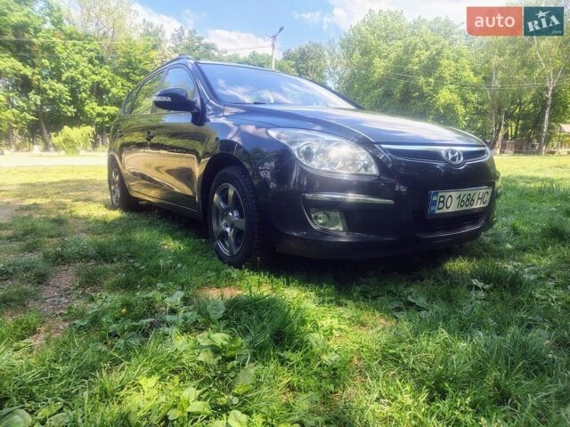 Серый Хендай i30, объемом двигателя 1.6 л и пробегом 240 тыс. км за 5800 $, фото 1 на Automoto.ua