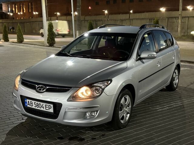 Серый Хендай i30, объемом двигателя 1.6 л и пробегом 180 тыс. км за 7328 $, фото 1 на Automoto.ua