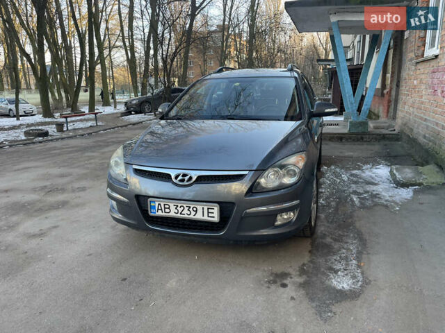 Серый Хендай i30, объемом двигателя 1.6 л и пробегом 245 тыс. км за 6100 $, фото 1 на Automoto.ua
