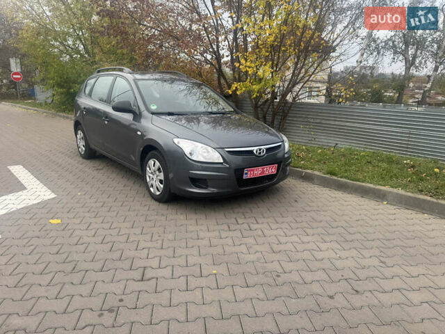 Хендай i30 2009 в Белой Церкве на Automoto.ua Серый Хендай i30, объемом двигателя 1.6 л и пробегом 212 тыс. км за 6800 $, фото 1 на Automoto.ua