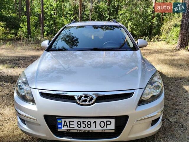 Серый Хендай i30, объемом двигателя 1.4 л и пробегом 158 тыс. км за 6333 $, фото 1 на Automoto.ua