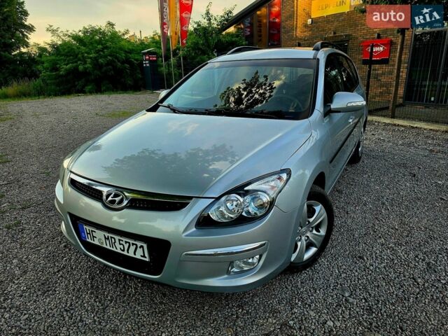 Серый Хендай i30, объемом двигателя 1.6 л и пробегом 178 тыс. км за 7400 $, фото 1 на Automoto.ua