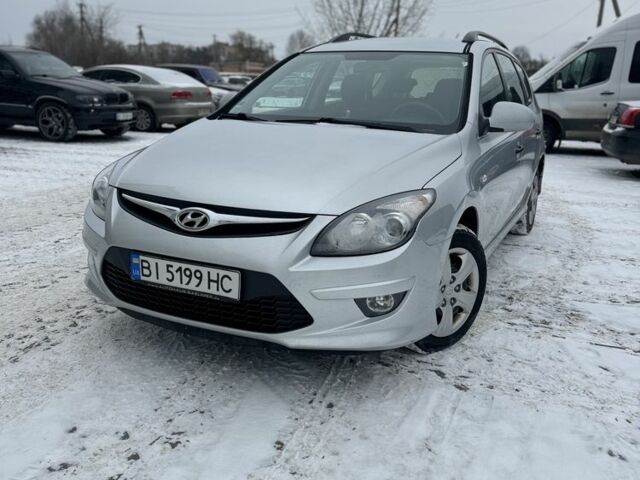 Серый Хендай i30, объемом двигателя 1.4 л и пробегом 240 тыс. км за 6200 $, фото 1 на Automoto.ua