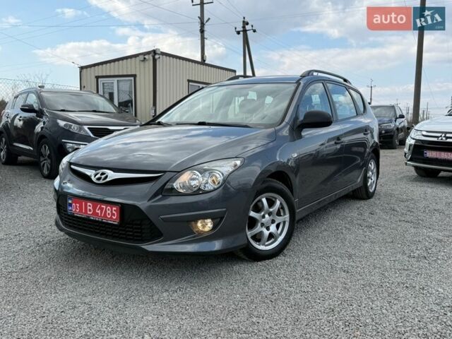 Сірий Хендай i30, об'ємом двигуна 1.4 л та пробігом 195 тис. км за 6499 $, фото 1 на Automoto.ua