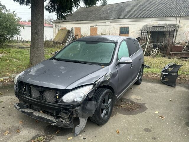 Хендай i30 2011 в Виннице на Automoto.ua Серый Хендай i30, объемом двигателя 1.6 л и пробегом 200 тыс. км за 3650 $, фото 1 на Automoto.ua