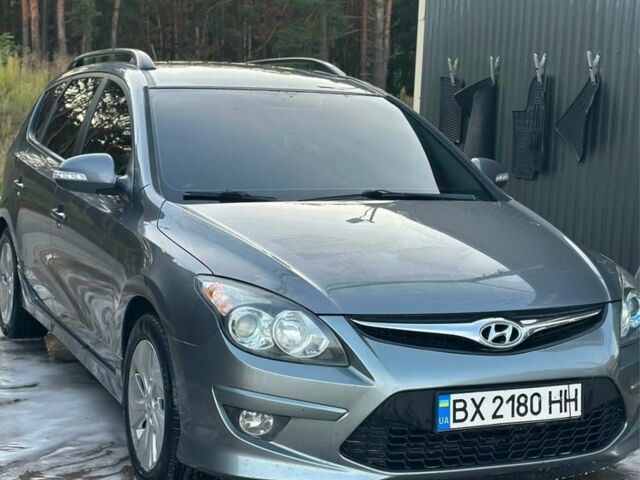 Серый Хендай i30, объемом двигателя 1.6 л и пробегом 205 тыс. км за 6737 $, фото 1 на Automoto.ua