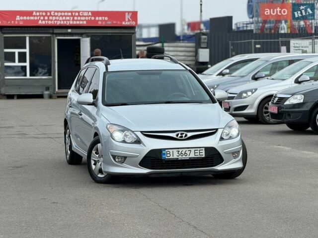 Серый Хендай i30, объемом двигателя 1.6 л и пробегом 232 тыс. км за 6400 $, фото 1 на Automoto.ua