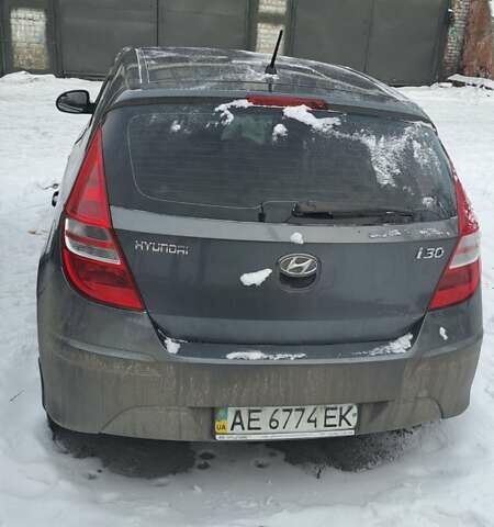 Сірий Хендай i30, об'ємом двигуна 1.4 л та пробігом 234 тис. км за 2300 $, фото 1 на Automoto.ua