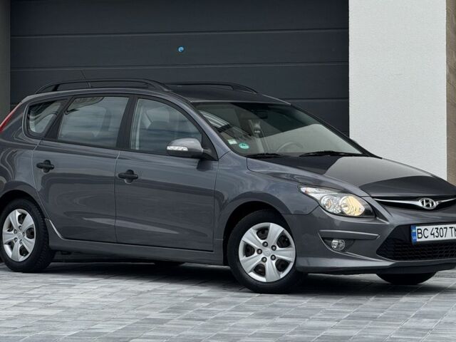Сірий Хендай i30, об'ємом двигуна 1.6 л та пробігом 250 тис. км за 6619 $, фото 1 на Automoto.ua
