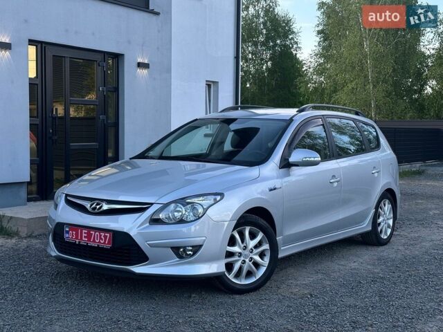 Сірий Хендай i30, об'ємом двигуна 1.6 л та пробігом 267 тис. км за 6400 $, фото 1 на Automoto.ua