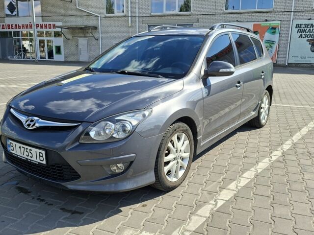 Серый Хендай i30, объемом двигателя 1.6 л и пробегом 181 тыс. км за 7508 $, фото 1 на Automoto.ua