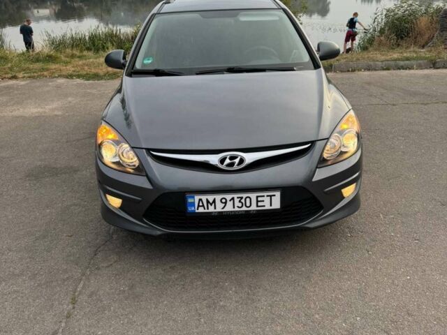 Серый Хендай i30, объемом двигателя 1.6 л и пробегом 267 тыс. км за 6400 $, фото 1 на Automoto.ua