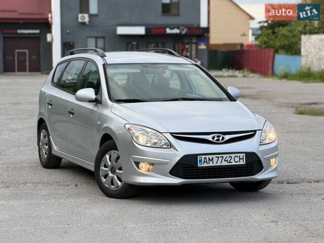 Серый Хендай i30, объемом двигателя 1.4 л и пробегом 188 тыс. км за 4999 $, фото 1 на Automoto.ua