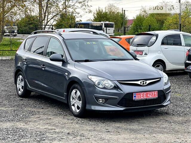 Сірий Хендай i30, об'ємом двигуна 1.4 л та пробігом 209 тис. км за 6250 $, фото 1 на Automoto.ua