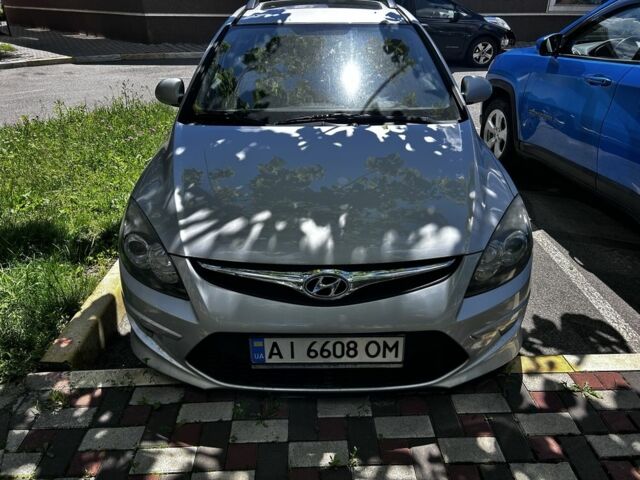 Сірий Хендай i30, об'ємом двигуна 1.6 л та пробігом 245 тис. км за 6304 $, фото 1 на Automoto.ua
