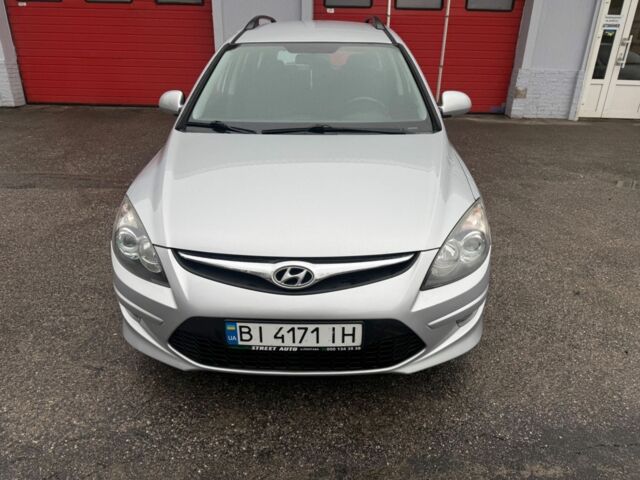 Серый Хендай i30, объемом двигателя 1.4 л и пробегом 197 тыс. км за 6200 $, фото 1 на Automoto.ua