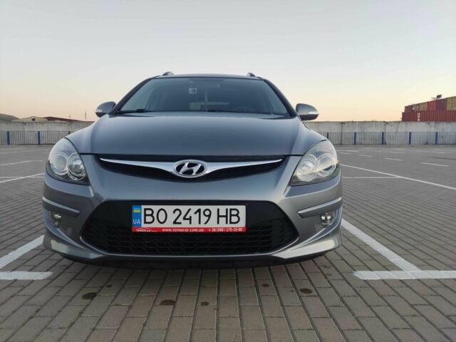 Серый Хендай i30, объемом двигателя 1.6 л и пробегом 220 тыс. км за 7689 $, фото 1 на Automoto.ua