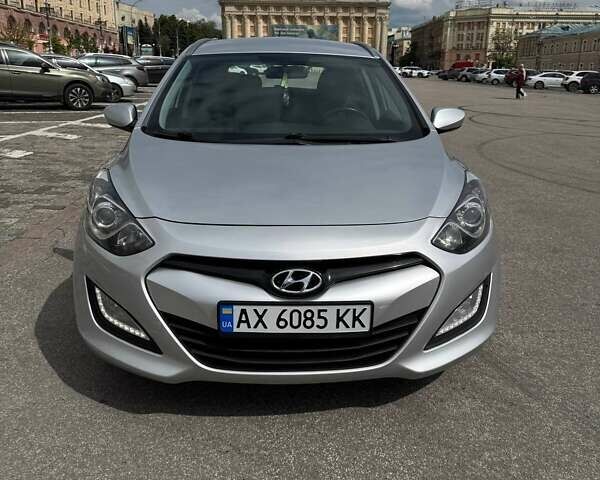 Серый Хендай i30, объемом двигателя 1.6 л и пробегом 149 тыс. км за 8500 $, фото 1 на Automoto.ua