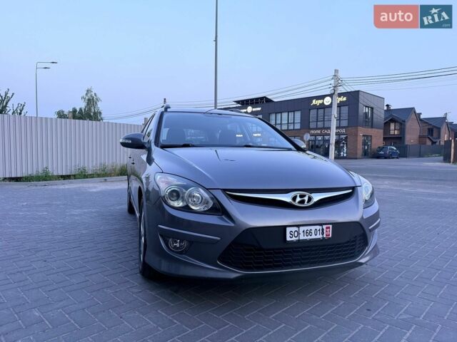 Серый Хендай i30, объемом двигателя 1.6 л и пробегом 187 тыс. км за 8500 $, фото 1 на Automoto.ua