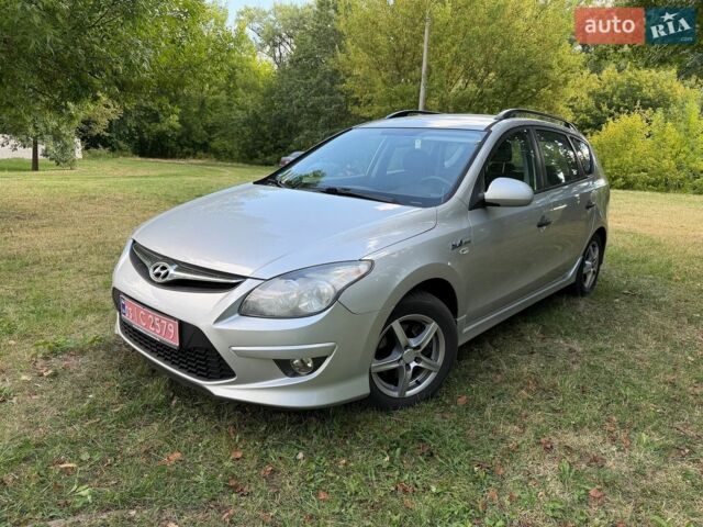Сірий Хендай i30, об'ємом двигуна 1.4 л та пробігом 169 тис. км за 6700 $, фото 1 на Automoto.ua