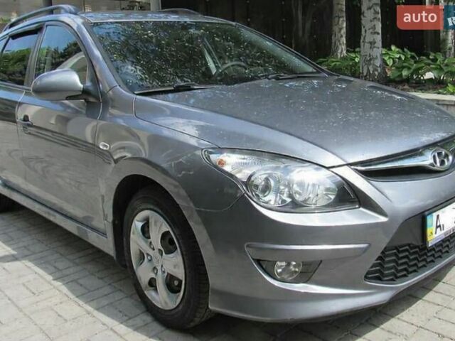 Серый Хендай i30, объемом двигателя 1.6 л и пробегом 113 тыс. км за 6999 $, фото 1 на Automoto.ua