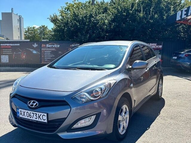 Серый Хендай i30, объемом двигателя 1.4 л и пробегом 265 тыс. км за 7500 $, фото 1 на Automoto.ua