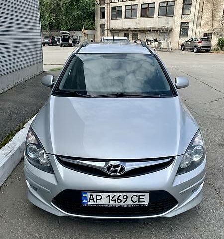 Сірий Хендай i30, об'ємом двигуна 1.6 л та пробігом 149 тис. км за 7600 $, фото 1 на Automoto.ua