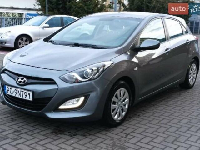 Серый Хендай i30, объемом двигателя 1.4 л и пробегом 130 тыс. км за 6700 $, фото 1 на Automoto.ua