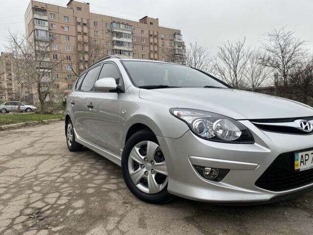 Серый Хендай i30, объемом двигателя 1.6 л и пробегом 87 тыс. км за 8200 $, фото 1 на Automoto.ua